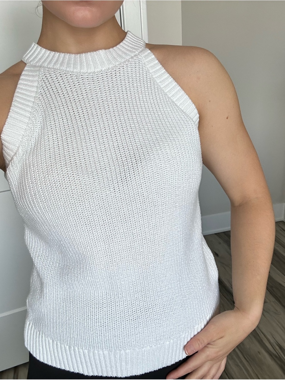Women’s Old Navy White Knit Halter Summertime Tank Top